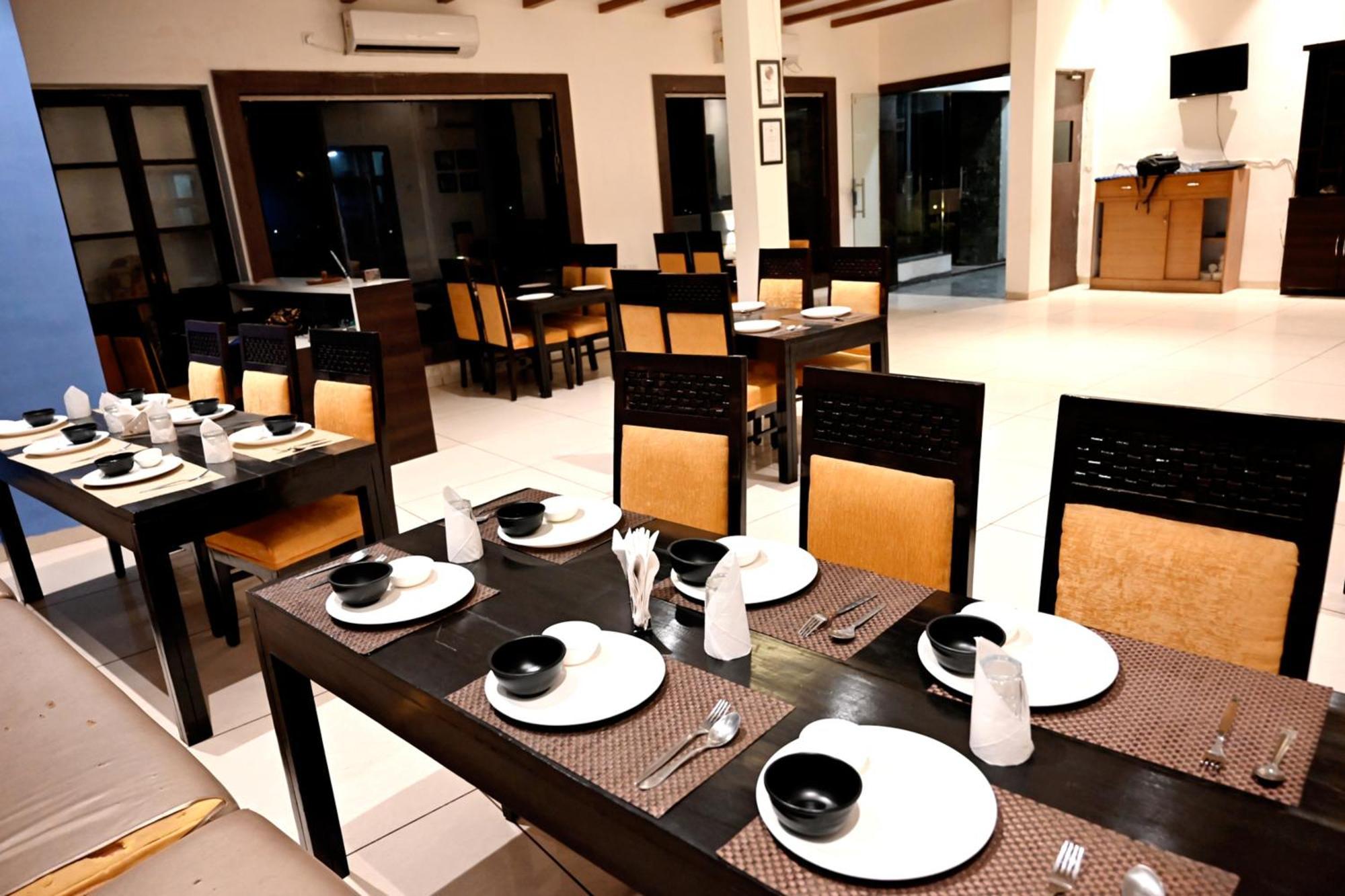 Hotel Badrika Inn Rewa Exteriér fotografie